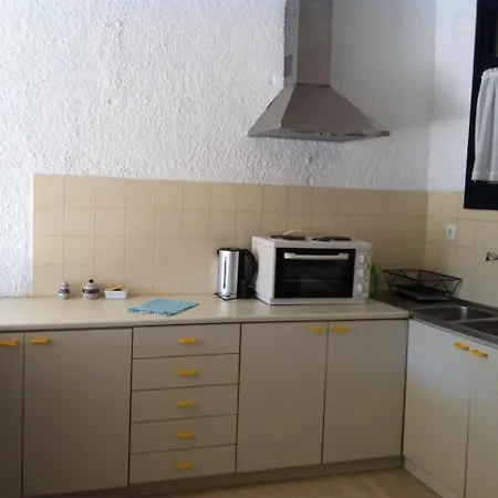 Mare Vista - Epaminondas Batsi (Andros)