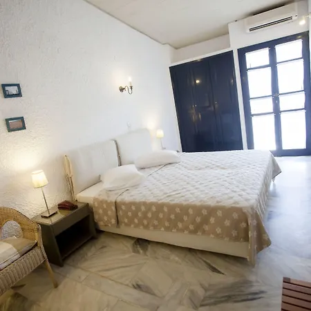 Hotel Mare Vista - Epaminondas Mpatsi